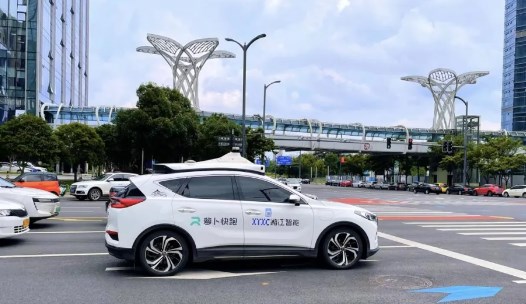 萝卜快跑车辆实景